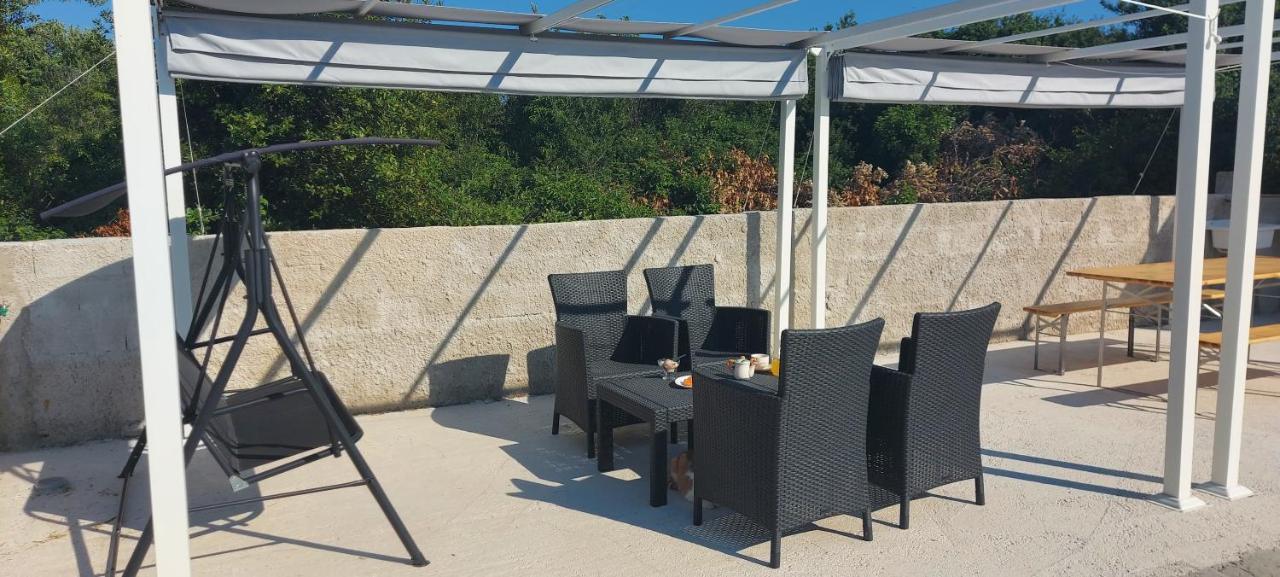 Ližnjan Studio Apartment Palmira מראה חיצוני תמונה