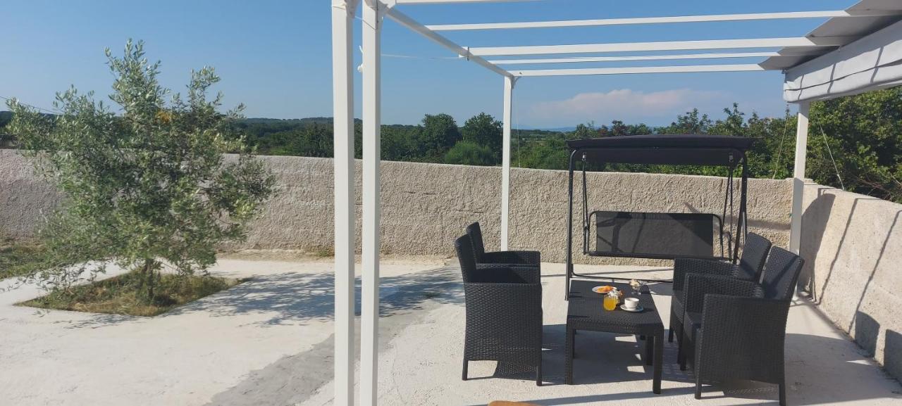 Ližnjan Studio Apartment Palmira מראה חיצוני תמונה