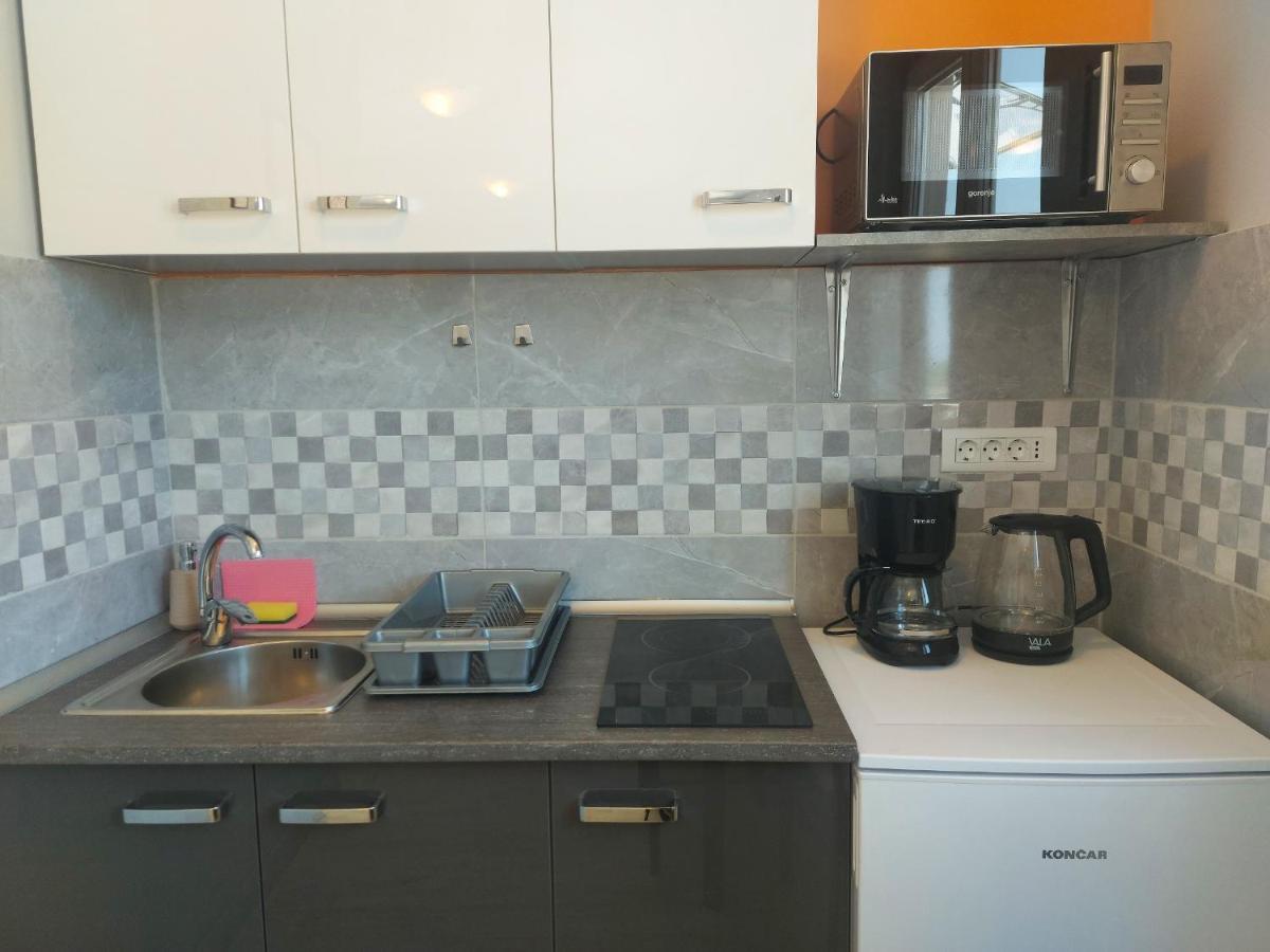 Ližnjan Studio Apartment Palmira מראה חיצוני תמונה