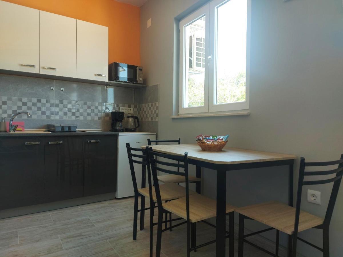 Ližnjan Studio Apartment Palmira מראה חיצוני תמונה