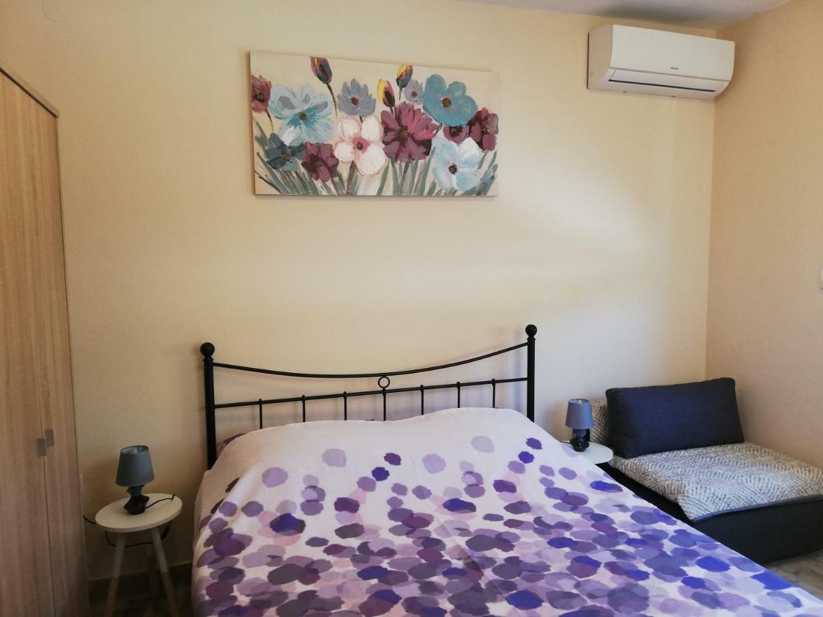 Ližnjan Studio Apartment Palmira מראה חיצוני תמונה